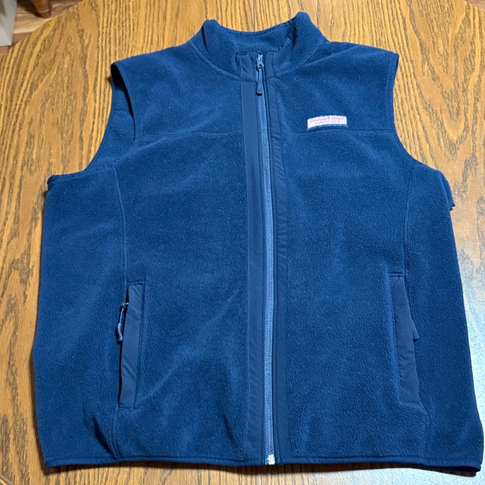 Vineyard Vine’s Blue Large Men’s Fleece Vest
